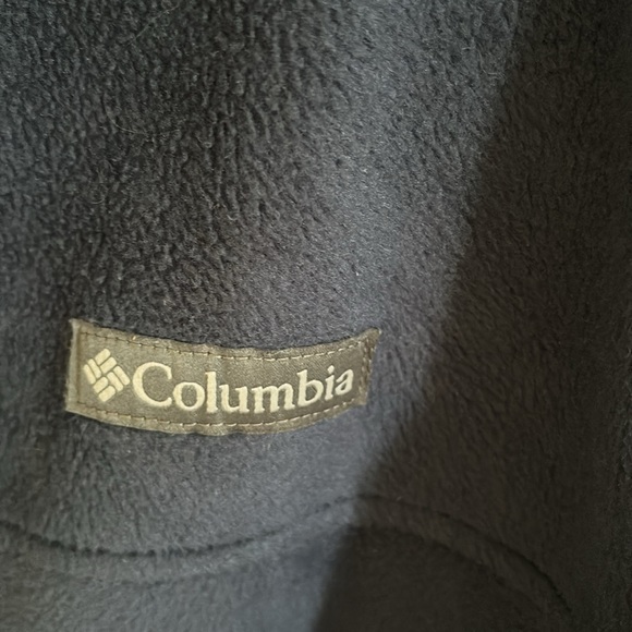 Mens COLUMBIA fleece jacket. - Picture 3 of 4